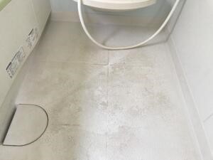 タイルの黒ずみ汚れの原因
