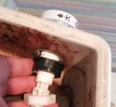 トイレレバー ナット不具合