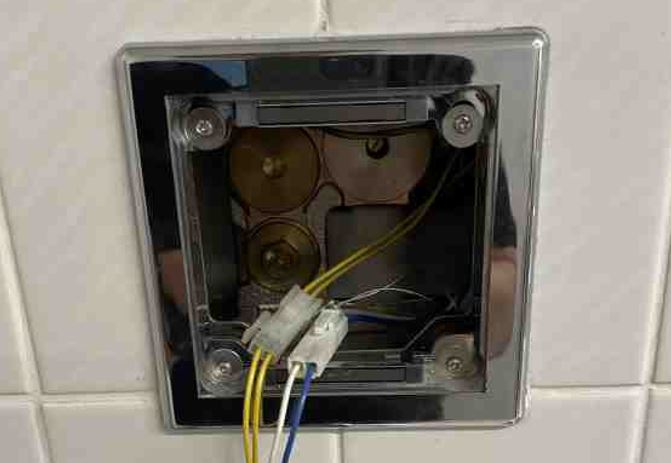 止水栓を閉める