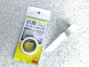 洗面台横のコーキングの掃除