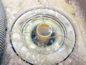 排水トラップがつまりを起こしているときの対策