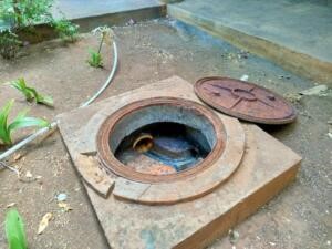 屋外の排水溝のつまりは自分でなおせる？