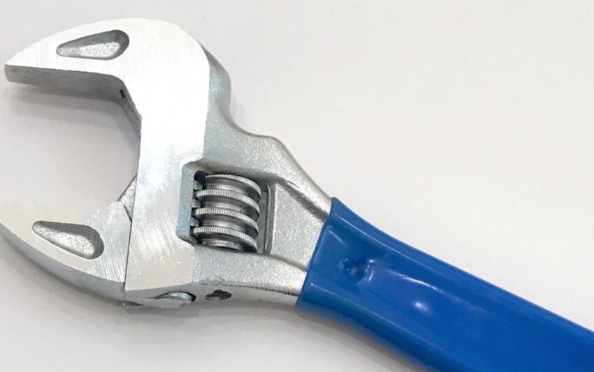 小便器トラブルで修理に必要な部品と工具類