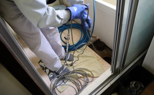 重度な場合はトーラー・高圧洗浄機等を使用する