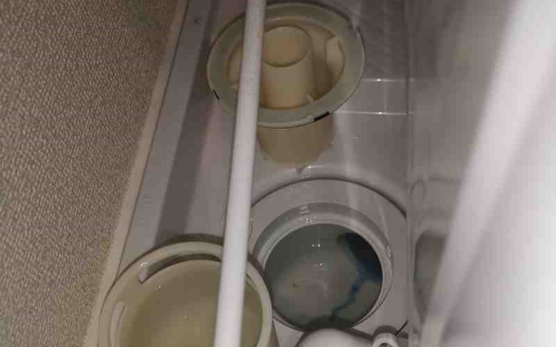 軽度なつまりは薬剤やトラップの分解・清掃から