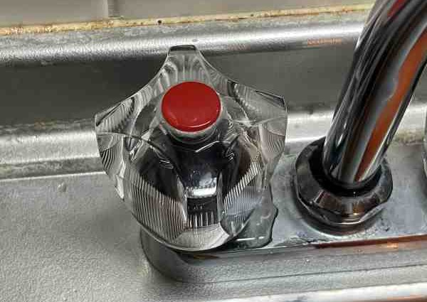 ナットやスピンドルの緩み